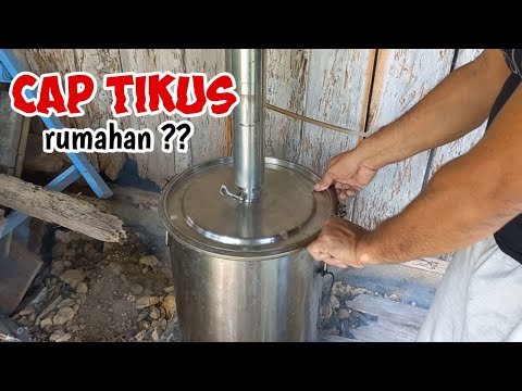 Proses pembuatan Cap Tikus rumahan, minuman tradisional
