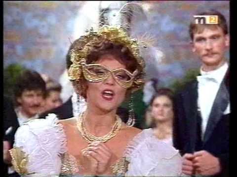 J. Strauss: Die Fledermaus / Denevér - Tschardas / Csárdás (Kukely Júlia)