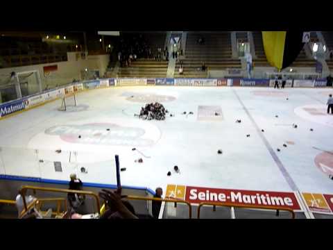 25/04/2011 Amiens vs Chamonix - Hockey sur Glace U15 - La Victoire :-)