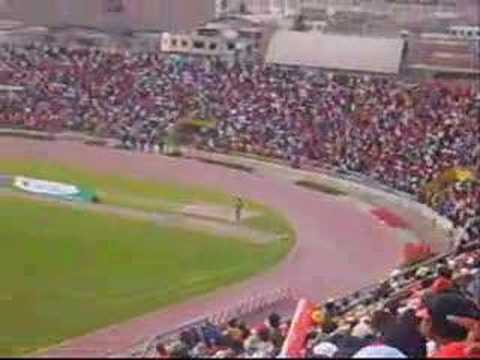 BOLOGNESI CAMPEON clausura 2007 tacna peru , arriba  bolo