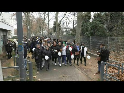 Vaulx-en-Velin: marche blanche en hommage aux 10 mors tués lors d'un incendie | AFP Images