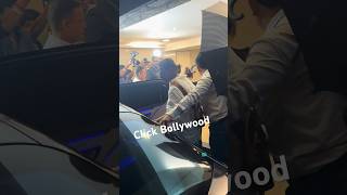 Download lagu #shahrukhkhan Family Snap At Farah Khan House Her Mother Last Rites 🙏 #shorts #trendingshorts mp3