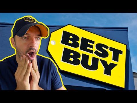 Cuban Amazed Reaction to Best Buy - First Time Ever 😲