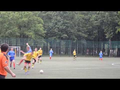 Legionovia II - KS Wesoła 3:0. Legionowski Messi podczas pięknej akcji zakończonej bramką