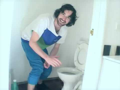 Ric Chez - Toilet Humour