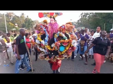 Massive Christmas CELEBRATIONS With SALONE MONEY MASQUERADE In Mamabolo Sierra Leone