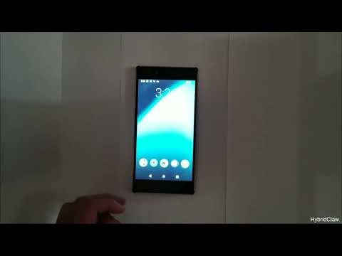 Sony Z5 with LineageOS/Android 12 installed