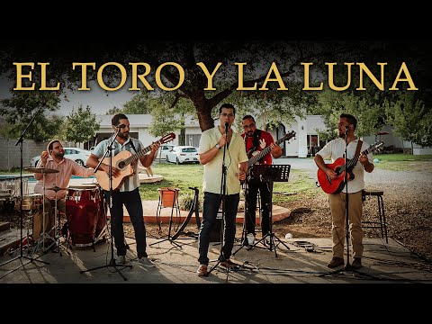 El Toro Y La Luna - Mitad Madera