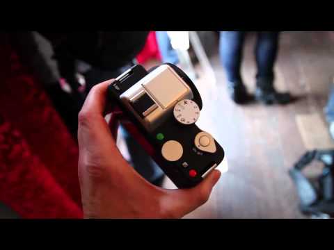 Very quick Pentax K-01 camera hands-on
