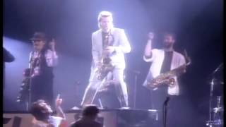 Huey Lewis &amp; The News - Back In Time