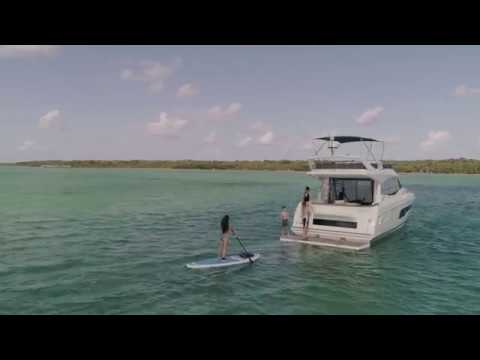 Prestige 460 --Features (Large Swim Platform)