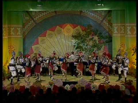 Albesteanu 2009 - Ansamblul Folcloric "Doina Baraganului" - Dans moldovenesc