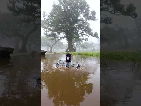 That FPV drone emerged out of the water like a crocodile 🐊 Osmo Action 5 Pro 🎬@SebastianSchieren