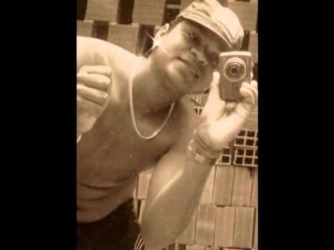 DJHAY BRAÇO MC  ((( BONDE DOS MACONHEIROS )))  EÓ OS MENINOOS CABRA     iiiilliiilliiilliilliii