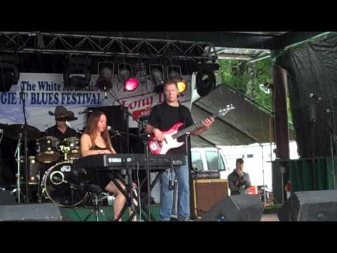Eden Brent Live @ The White Mountain Boogie N' Blues Festival 2010