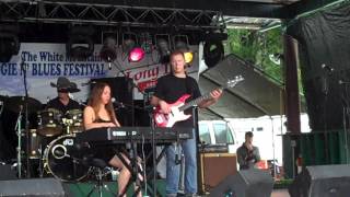 Eden Brent Live @ The White Mountain Boogie N' Blues Festival 2010