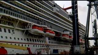 preview picture of video 'Carnival Breeze partenza dal cantiere di Monfalcone 31/05/12'