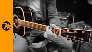 Video thumbnail for martin d-35 johnny cash signature demo by Musicarte Store Official