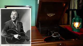 A Faded Summer Love - Bing Crosby (1931) &quot;record listening beautiful music&quot; phonograph recording