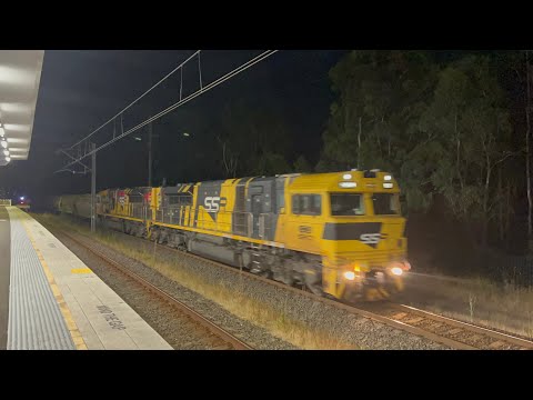 SSR101 and SSR102 passing Macarthur NSW on 8140 - 30-12-2022