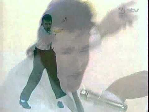 Famous a la playa okooou.avi