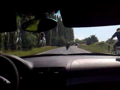 BMW M3 vs. Aprilia Shiver 750