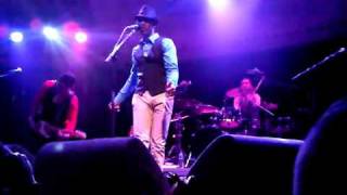 Aloe Blacc - Femme Fatale Live @ Paradiso Amsterdam 27 March 2011