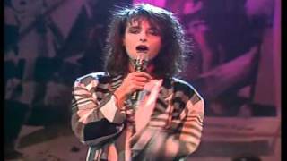 Bananarama - Hotline to heaven 1984