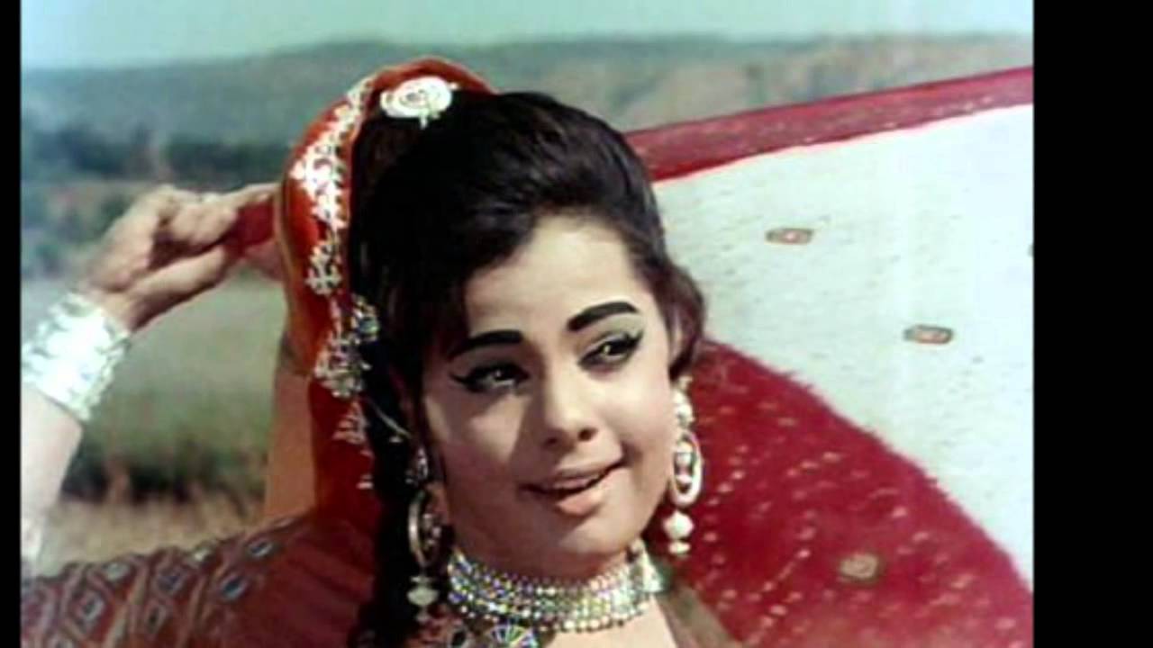 Main Hoon Akeli Lyrics  | Himmat | Jeetendra, Mumtaz | Asha Bhosle | Laxmikant Shantaram Kudalkar (Laxmikant Pyarelal), Pyarelal Ramprasad Sharma (Laxmikant Pyarelal)