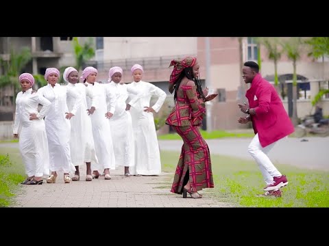 Sabuwar Waka (Kogin Zuma) New Style Video 2019 by Garzali Miko....