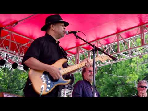 Chuck Beattie - 300 Pounds Of Heavenly Joy