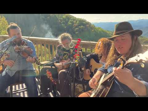 The Wandering Hours - "Si-goggle"