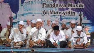 Download lagu 'Assalamu'alaik' AL Munsyidin Live in Tengeng Wetan mp3