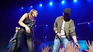 Dustin Lynch, Cole Swindell, and Lauren Alaina performing &quot;Meet Me In The Middle!&quot;