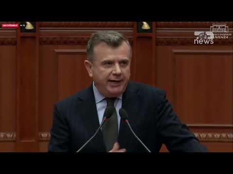 Taulant Balla debate në Kuvend/ Vazhdon seanca plenare me përplasje | Breaking