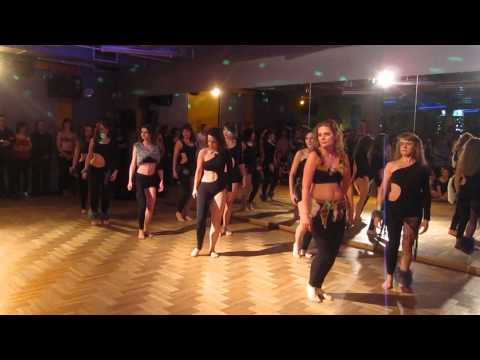 Shakira Styling - choreo "afro drum" + "She Wolf" by Kasia Wronka and her students