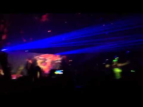 Sebastian Ingrosso- Save The World (Knife Party remix) live @stereo live