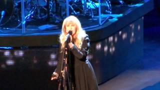 Stevie Nicks Live 2016 =] Outside the Rain :: Dreams [= Toyota Center :: Oct 29 :: Houston, Tx