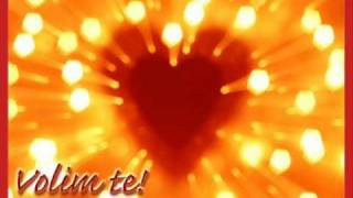 Crvena jabuka - Tamo gdje ljubav počinje