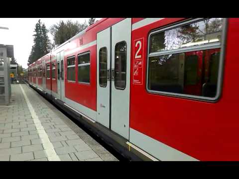 ET 420 der S-Bahn München in Großhesselohe