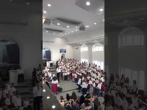 Romania ai nevoie de Dumnezeu - Corul de copii Ipotești. (Live)