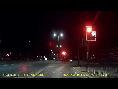 Meteor Sighting | Hull, UK | 18/02/2021 21:17