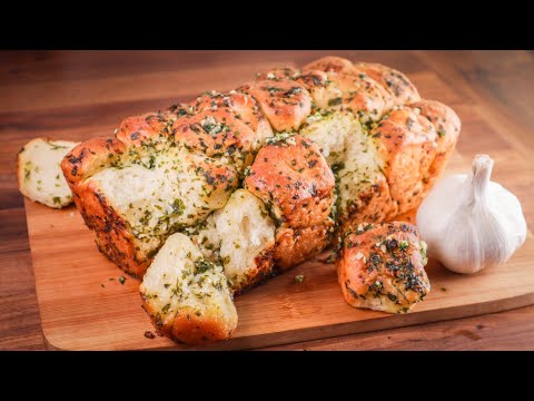 Perfect Pull-Apart Garlic & Herb Loaf | Awesomely Delicious Savoury Monkey Bread