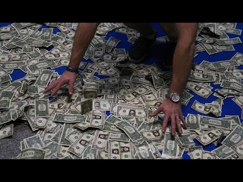 Absolut sinnlos? Kryptowährungen - virtuelles Geld gefällt nicht jedem...