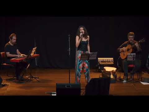 Azul - Show Bárbara Barcellos canta Gal Costa Mulheres no Memorial