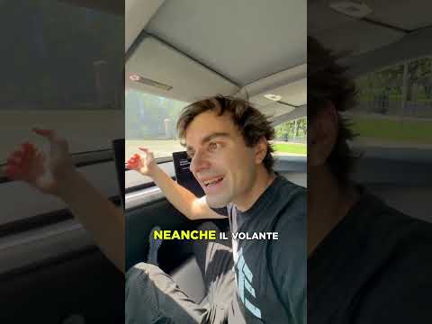 A bordo del TAXI SENZA VOLANTE di TESLA!
