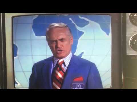 Lou's operation. Ted Knight, Ed Asner, Mary Tyler Moore Show, Lou Grant, Ted Baxter