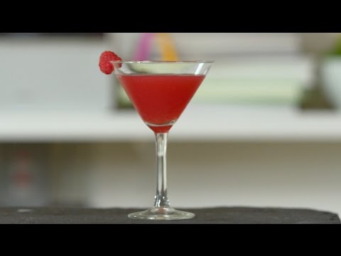 World Class Bartender 2015 - Cîroc Raspberry Tini