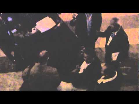 REGIDOR DE CHINCHA CESAR CARRANZA COMPRANDO PERIODISTA