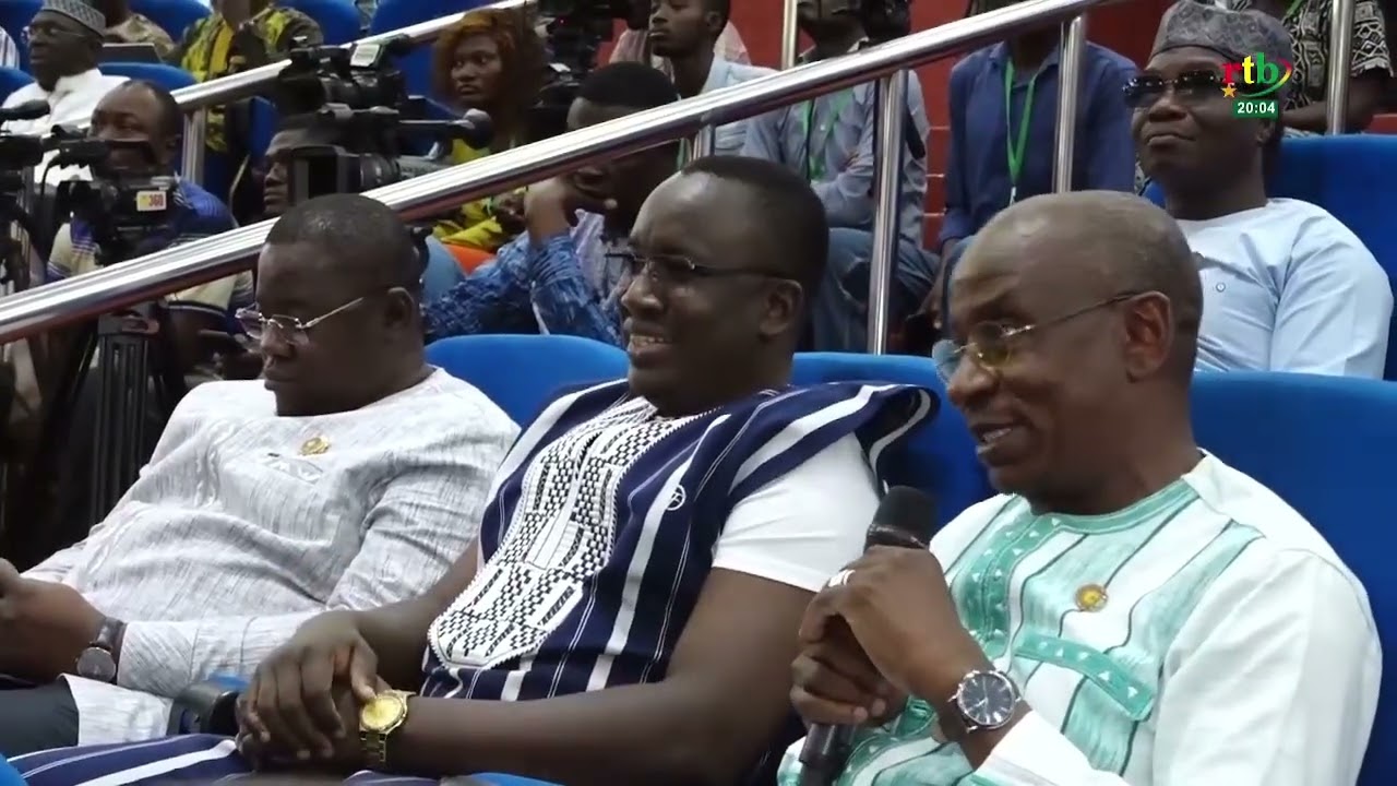 Les députés ont examiné et adopté le projet de loi portant adoption de la Charte de la Révolution